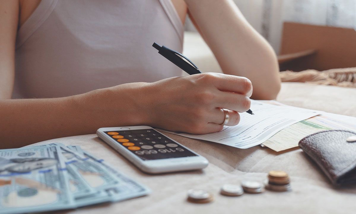 Errores comunes al gestionar el dinero y cómo evitarlos